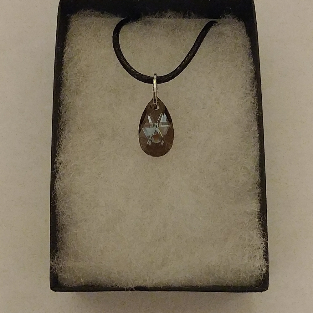 Latte Brown Crystal Teardrop Necklace - Picture 2 of 8
